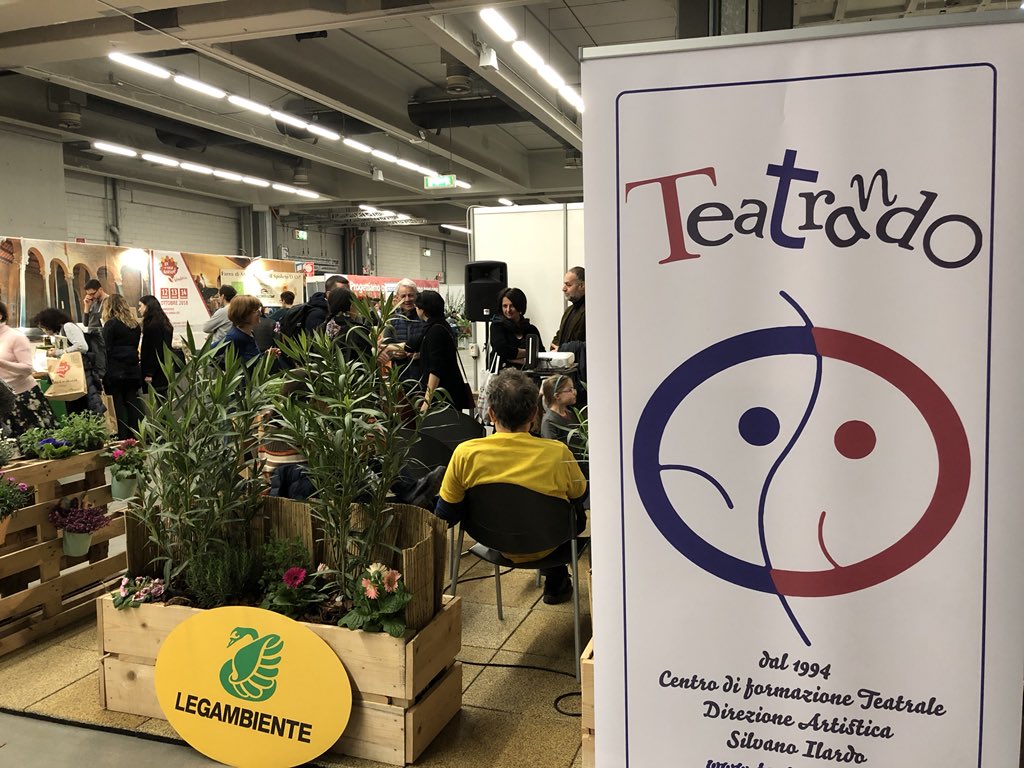 LegambienteLomb's tweet photo. Bimbi e #famiglie siete tutti invitati dalle 15 alle 17 allo stand TD15 Padiglione 3 @Legambiente a @Falacosa_Giusta #fieramilanocity per i laboratori creativi per #bambini a cura di Teatrando e i nostri volontari https://t.co/szBXJn2aFt