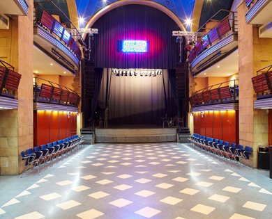 OpioErrebeldea's tweet image. 15 urte ta gero, bueltatuko naiz dena hasi zen tokira, egun soil batez, aukera eman zidaten Alf, Jon eta Aritz Sound System ahaztu barik.

Selektah, Bad Sound, 121, Nizuri, Suaia, KN, Glaukoma, @indarrap945
, Gatom, EH2000, 2zio, SKT...

ONE LOVE FOR EUSKAL RAP!