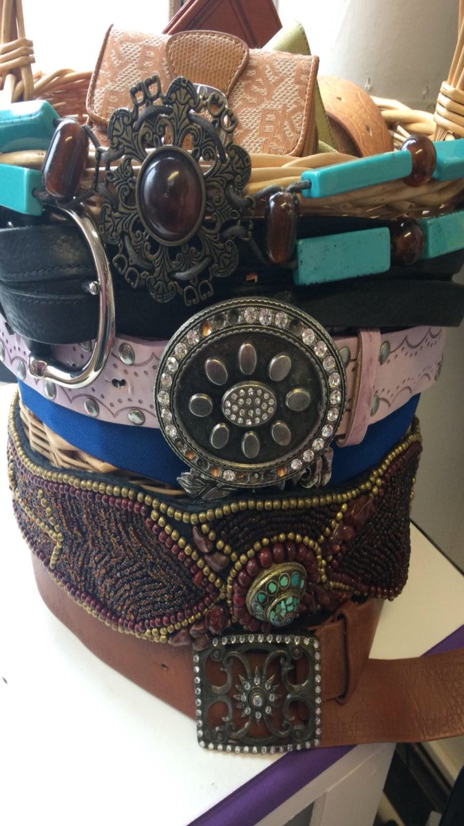 We’ve some great belts, gorgeous shoes, handbags and beautiful fashion necklaces in our shop. We are here till 3:30pm 👠👛🎒🌂👜👡👖 👟🧤💖 #HappySaturday