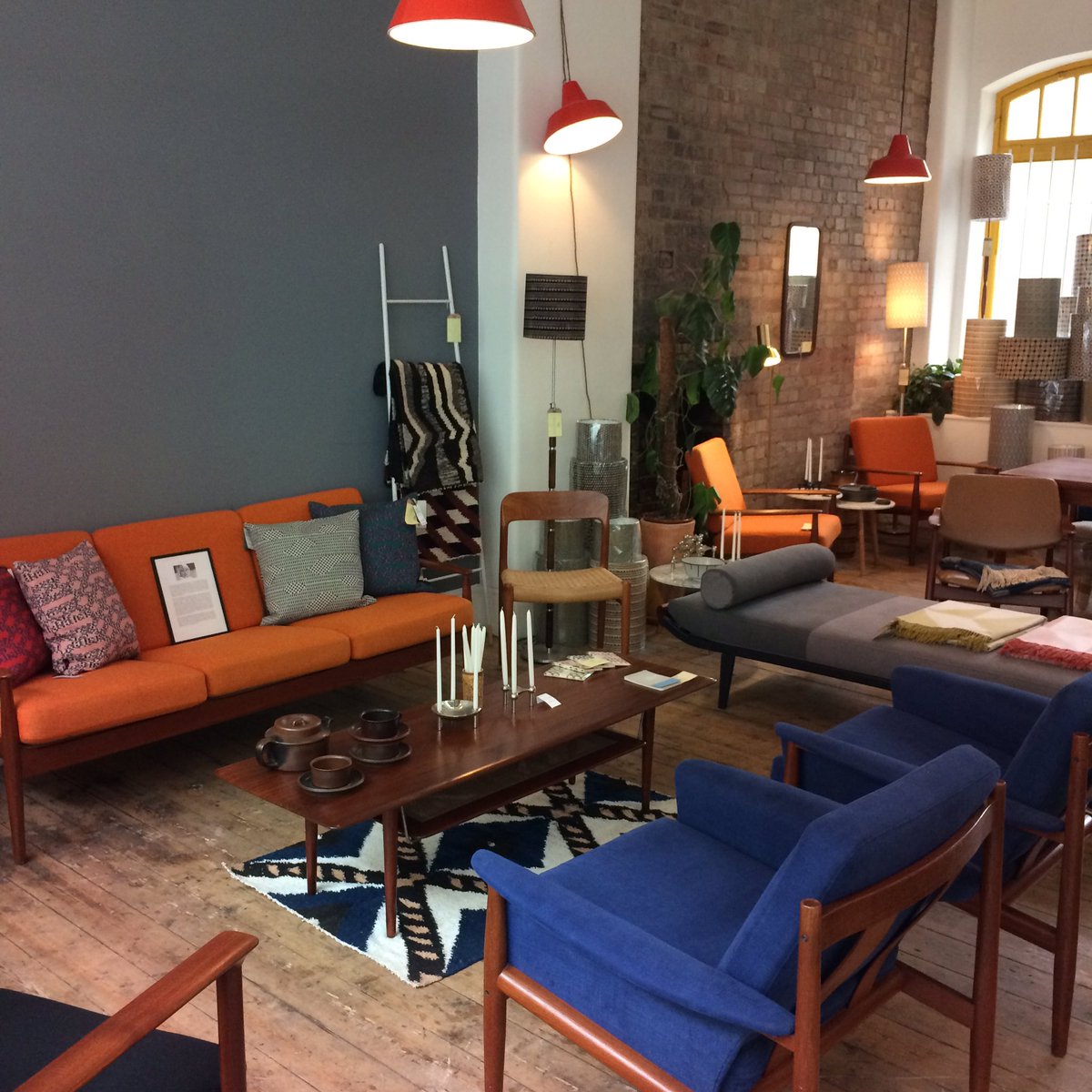 forestlondon's tweet photo. Happy Saturday 🌟
#forestlondon #midcentury https://t.co/4gaPjZ7Ao5