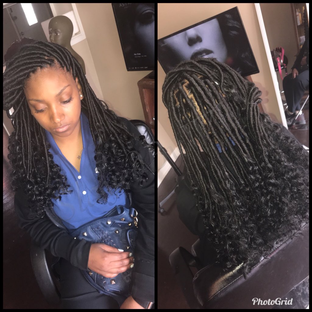 jayceonmuvaaa__'s tweet photo. 2 appointments left for today❗️ ladies there is also one more appointment left for goddess locs @$70 , you don’t want to miss it☺️ come get #SlayedByWhit💇🏽‍♀️ #bookinbio https://t.co/7ddcWuyGQ3