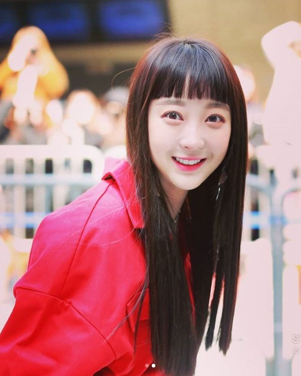 EXIDBrazil's tweet photo. 22.03.18 [#HYELIN INSTAGRAM]:
''Eu gostei #mooyul
Obrigado por tirar lindas fotos''
________
ENG: @CherrySunset247 
ENG→PT: EXID Brazil
►Siga a Hyelin no instagram: https://t.co/BtdGU8Mufe https://t.co/nN9HYdGwqu