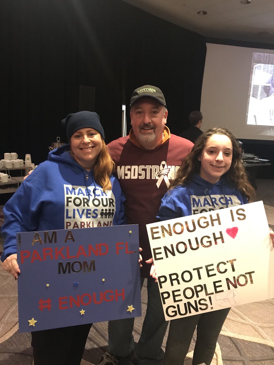 Darren_Litwin's tweet photo. Getting ready for the Washington DC March for our Lives event and wearing support from Ultimate Software!  #MSDStrong #UltimateSoftware #ParklandStrong https://t.co/e55slhBHGW