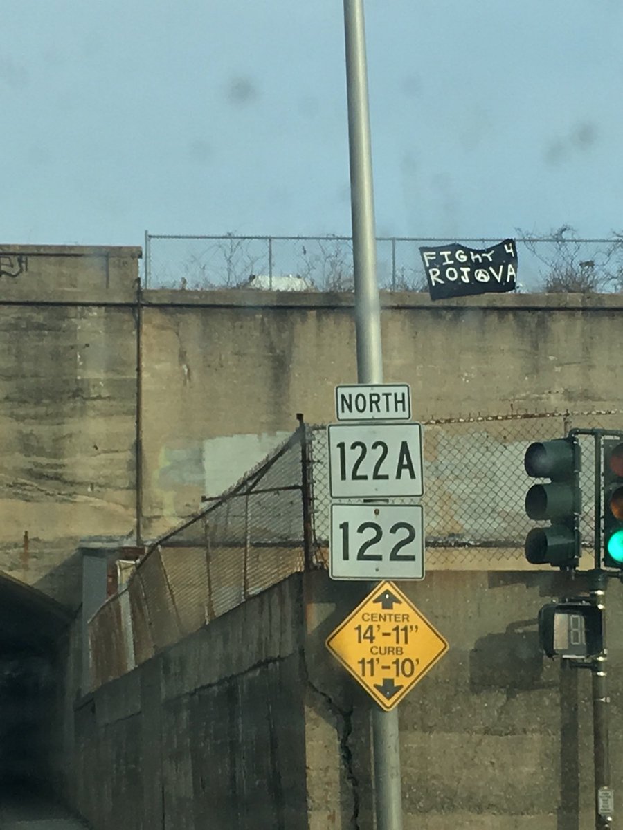 TommyWHigginson's tweet image. Worcester anarchists hung a banner off a bridge facing busy Kelley square intersection and 290 in solidarity with #afrin and the #rojava revolution! #fight4rojava #fight4afrin #defendafrin #StopAfrinGenocide #WorldAfrinDay #RojavaRevolution