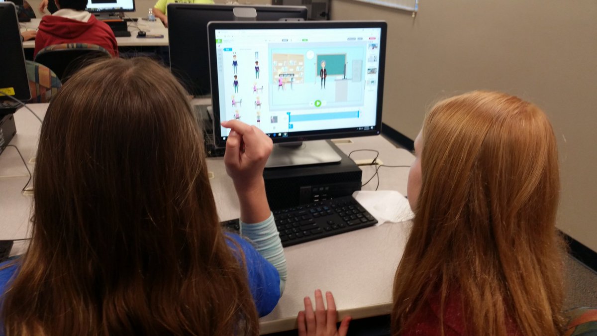 Moments from #HackPCS2018! #coding #STEM #girlsintech #MAKERS