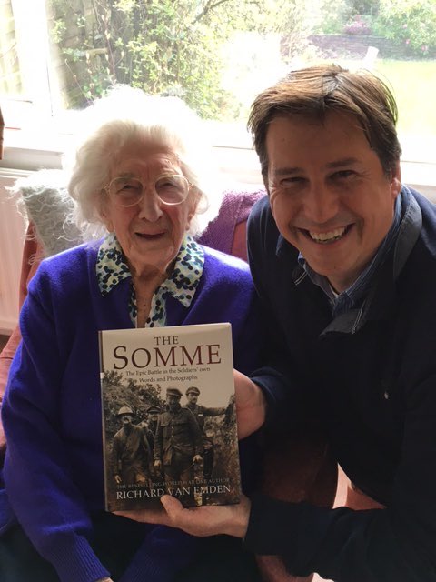 The totally gorgeous, beautiful, wonderful Alicia Wilson died this morning. If you never met her then you’ve missed a little bit of life. Last person to go on battlefield trip, 1920s. Reunited with her dear father Captain Hugh Wilson Kia September 1916 #greatwar #fww #ww1 #somme