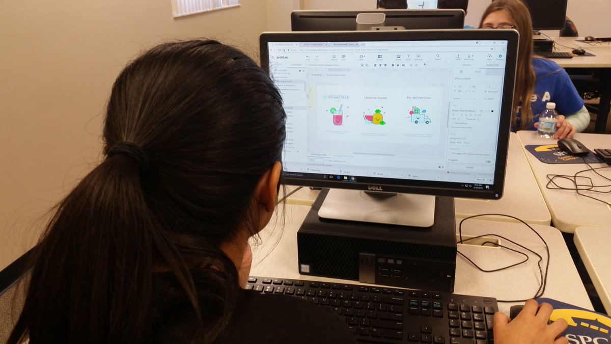 Making an #App or #Game are two of the most popular project types among #HackPCS2018 participants today! #Coding #girlsintech #STEM
