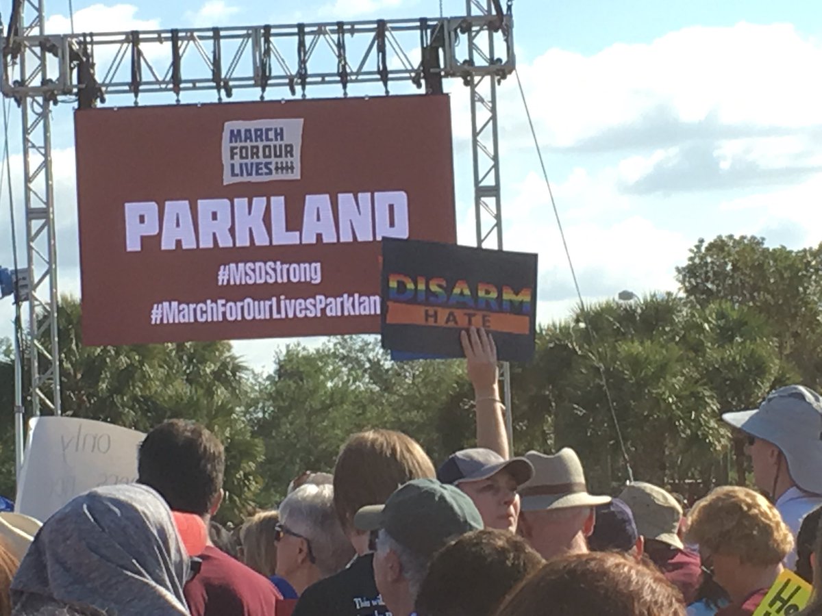 dc_schultz's tweet image. #MSDStrong #MarchForOurLivesParkland