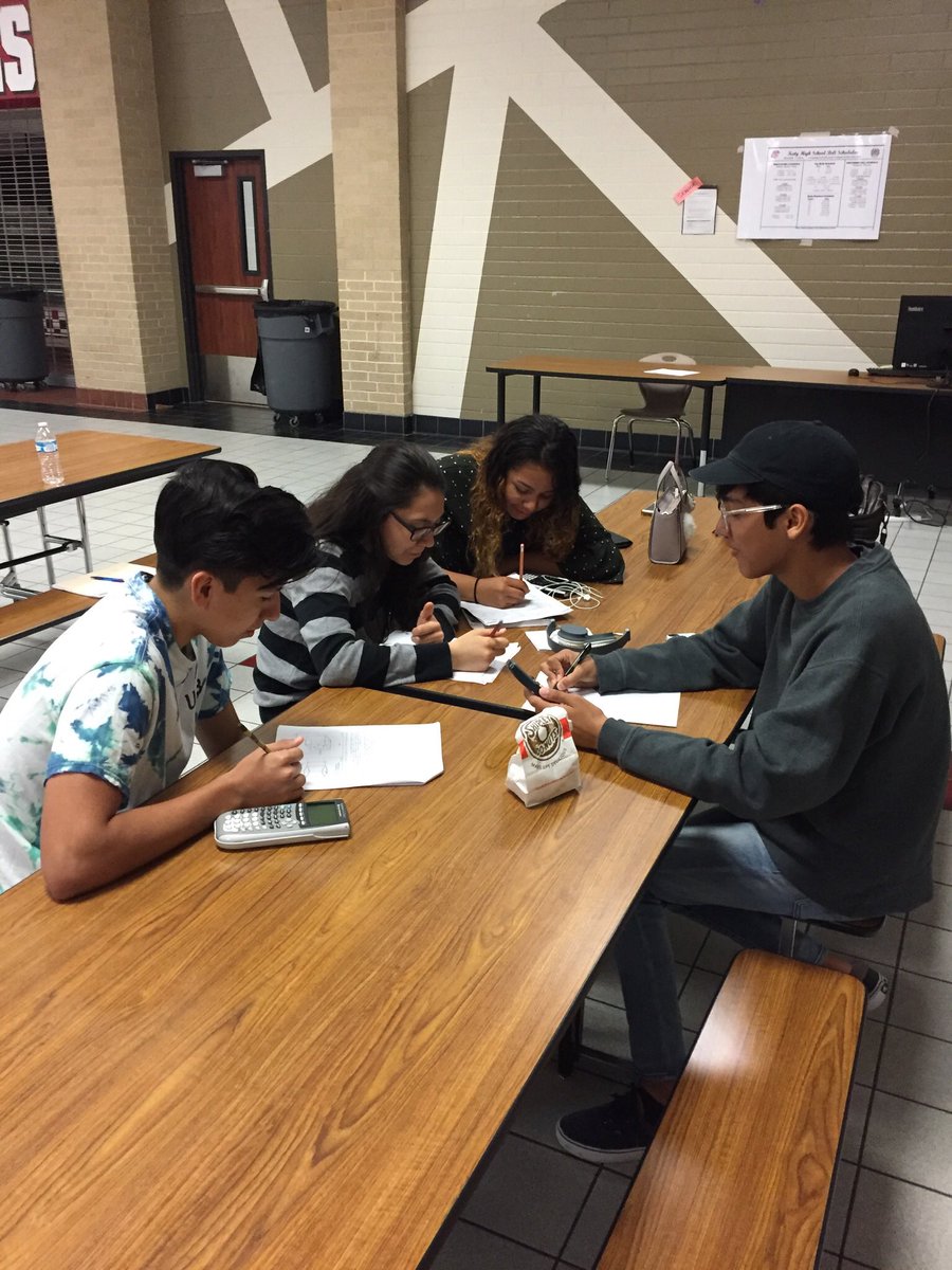 MCHSAcademicUIL's tweet image. Our UIL Calculator Applications team is getting ready for the second competition of the day! #maydeforthis #maydetowin #nextstopregionals