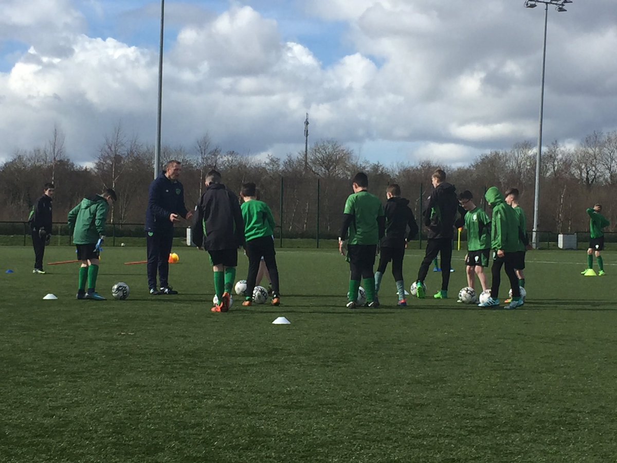 Gorgeous weather for the FAI training camp for the CP junior squad in UL today.