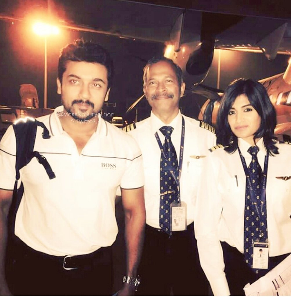 Womenpilot took pics with @Suriya_offl 

Do follow and get the updates about #Suriya37 - @Suriya37_Movie