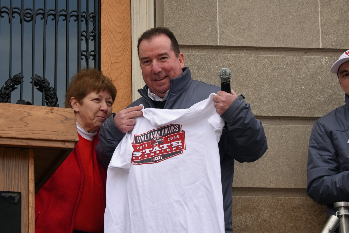 Hawks parade and ceremony at city hall. 2018 state champs! Photos: Peter Lobo