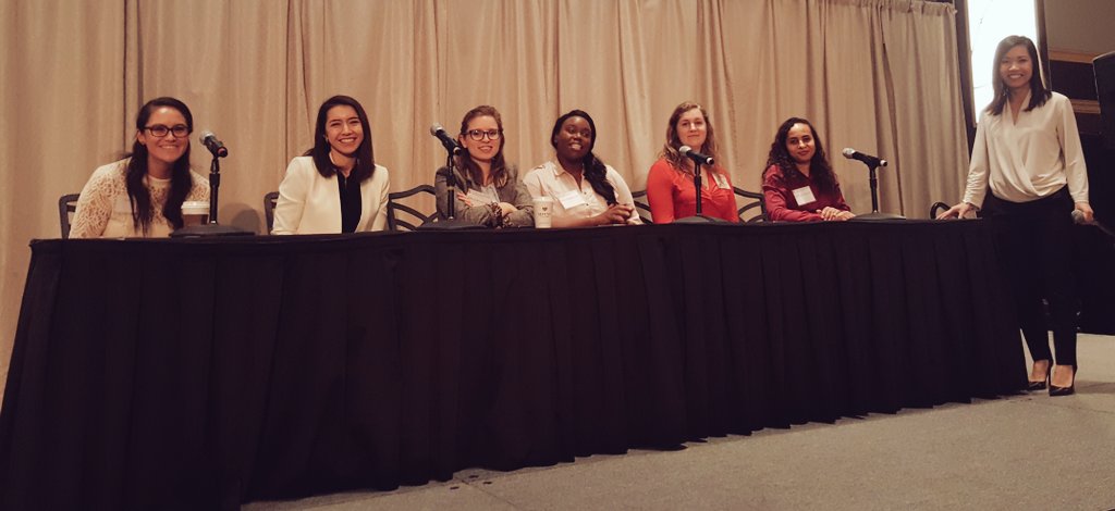 AlanHarzmanMD's tweet image. Great panel of @OSUSurgery surgeons on career transitions. @Rostamjalilvand @shadyx2520  @LaSilski @michellechii215 #OSUWIS18