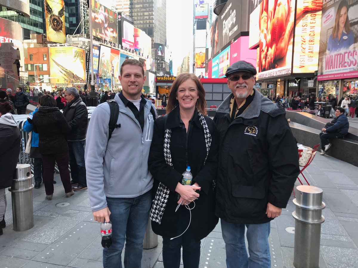 peshorchestra's tweet photo. PESH Orchestra on Times Square in NYC! https://t.co/xjU2Rj7I5a