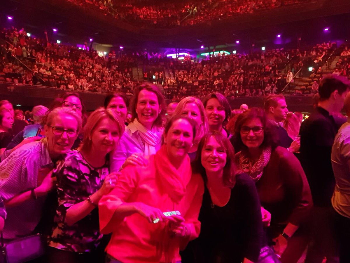 Klaar voor een feestje in #ziggodome #ladiesofsoul