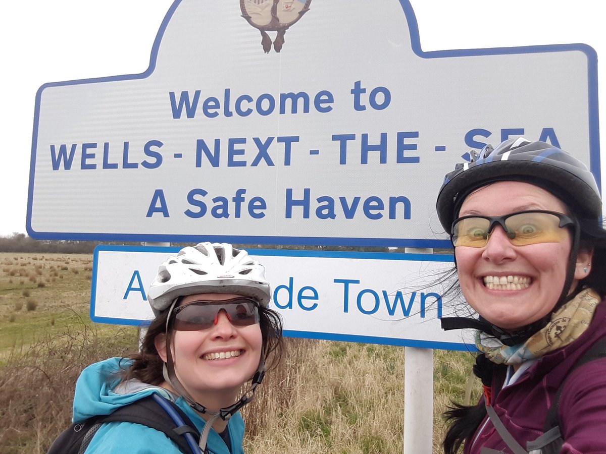 dreamsanddharma's tweet image. We made it! 79 gruelling miles across the Fens to the coast. Just ordered a well- deserved slap up dinner after surviving on peanut butter, banana chips and oatcakes all day. Never let it be said we lack stamina. #CycleToTheSea #Microadventure