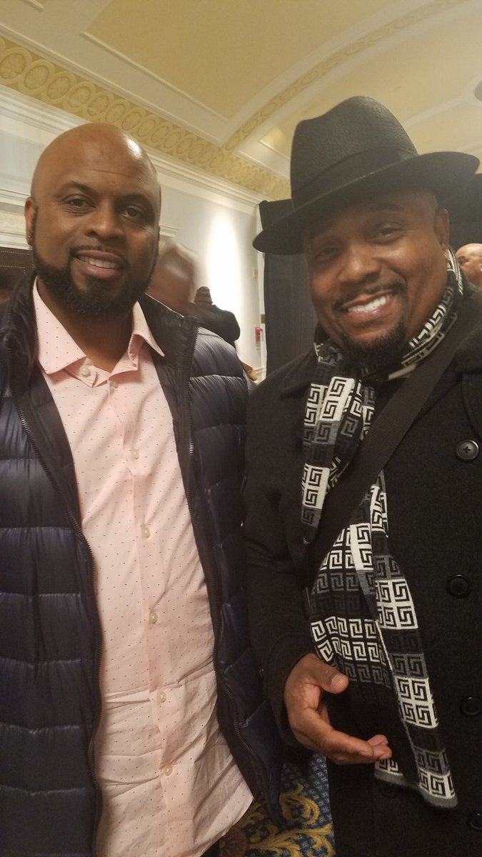 VCruse813's tweet photo. Bruh you killed it last night in DC cant wait for u to come back.@arnezjcomedy https://t.co/O68mHf7c59
