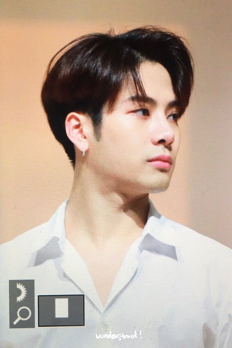 WonderStruck tweet media