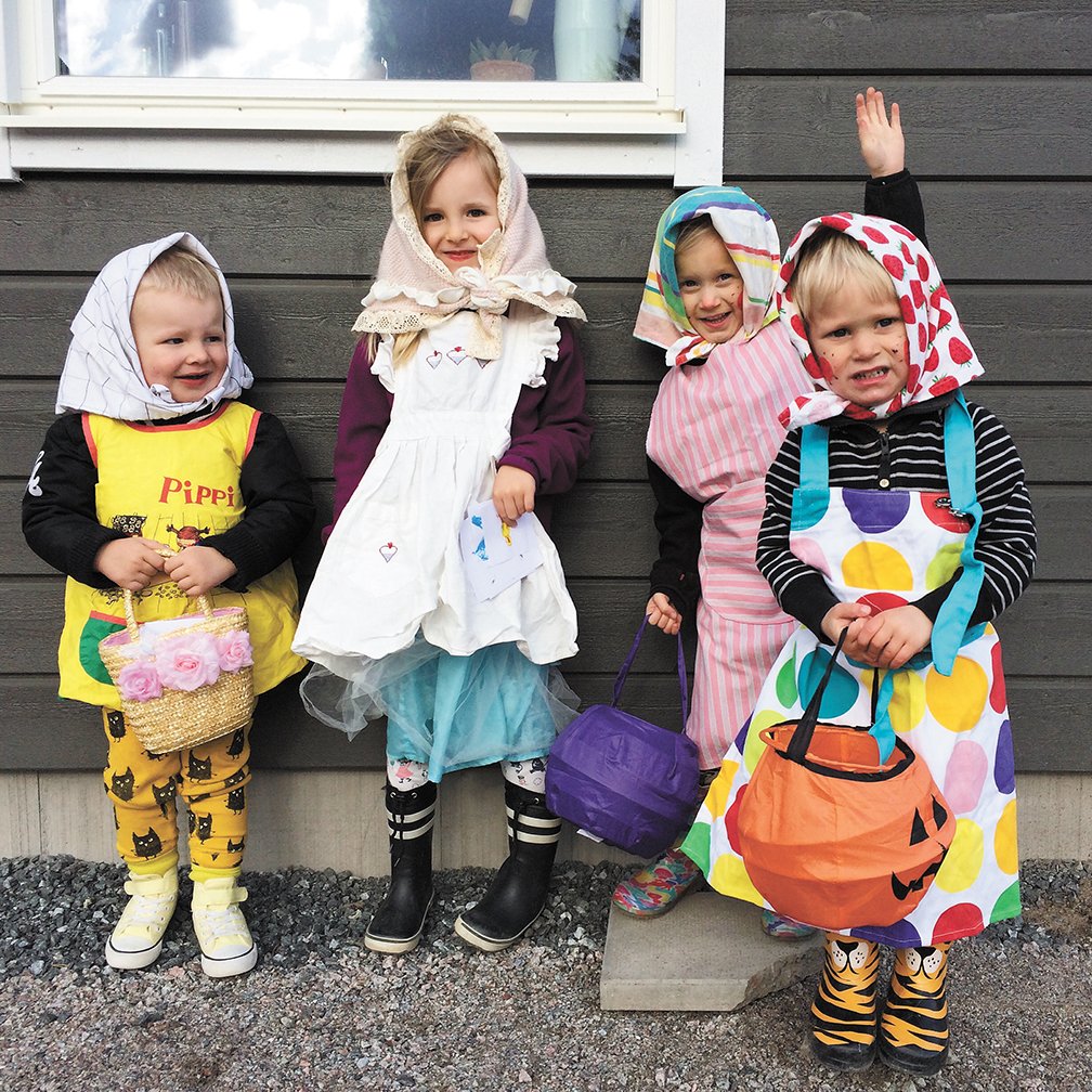 nordstjernan's tweet photo. Påsk, Swedish Easter. Never miss preparations again: https://t.co/0FguKHpy4f #Påsk #Easter #SwedishEaster https://t.co/VofE0Zr3jp