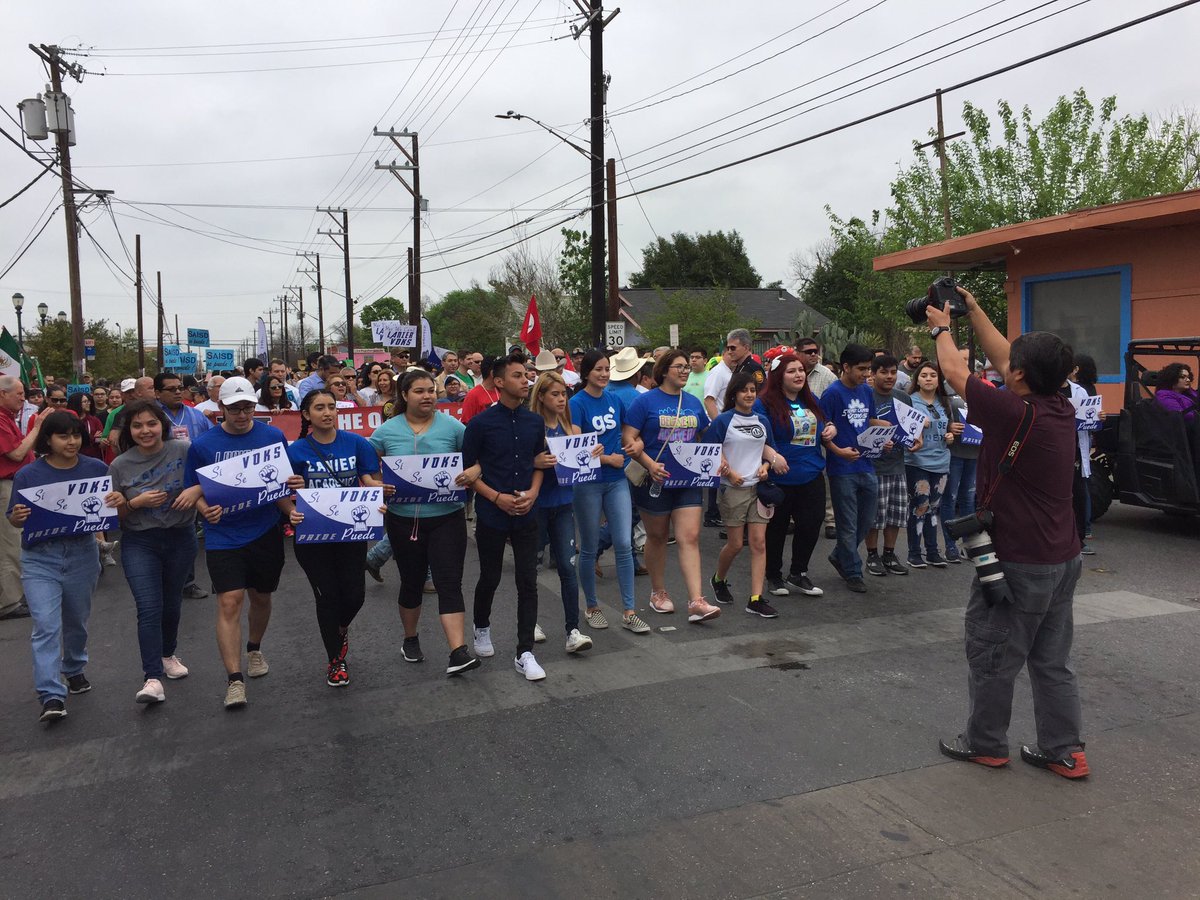 LHSVoks's tweet photo. VOKS Blue Strong at the Cesar Chavez March! https://t.co/hnX2s5Y8Rw