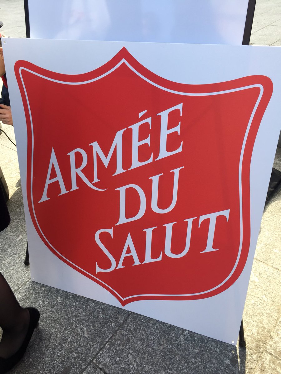 GeneralAndreCox's tweet photo. Armee du Salut en France is mobilised in the open air sharing the news that Christ is our only hope #GoMoCY2018 https://t.co/vCcI6V0qwM