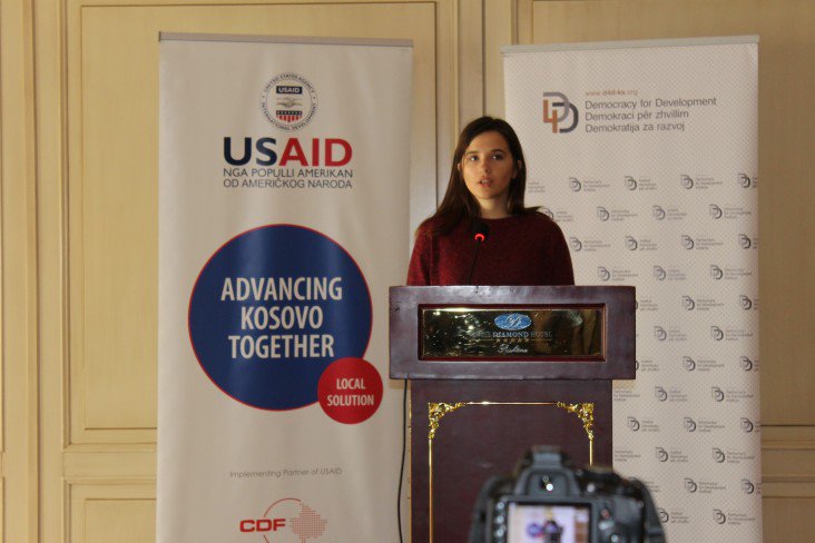 Connection helps people see #humanity in one another. That's why we 😍 Azemi’s story. As an intern with USAID's interethnic cooperation program in #Kosovo, she’s promoting dialogue between #Albanians &amp; #Serbians. goo.gl/b41CMH #USAIDTransforms <a href="/USAIDKosovo/">USAID Kosovo</a> <a href="/USAIDEurope/">USAID Europe/Eurasia</a>
