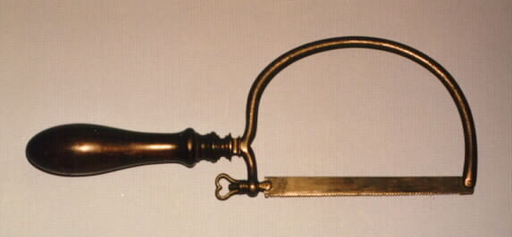 MsVioletMays's tweet photo. These vintage amputation saws make me tingle #medicalfetish #amputationfantasy #sickdoctor https://t.co/0rYMisNRyb