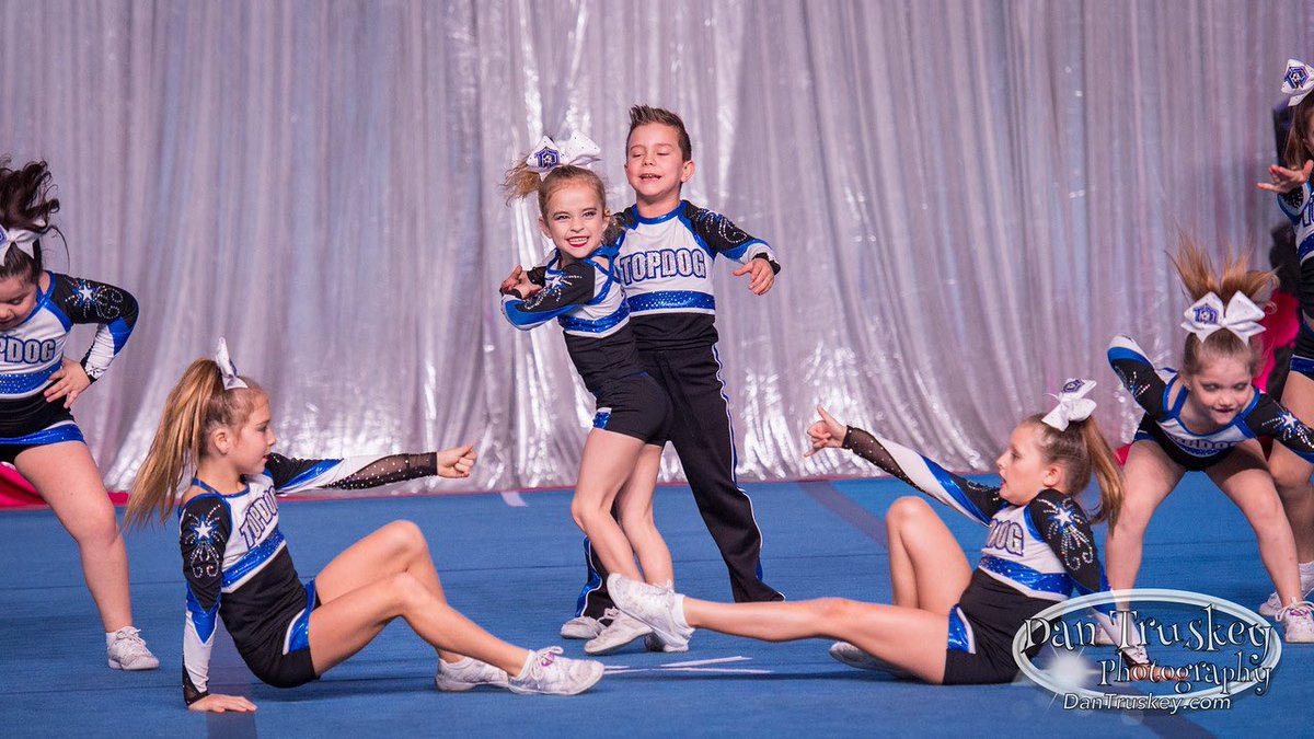 FLTDDrizzle's tweet photo. Strong day 1 performance from our kiddos of DRIZZLE! We can’t wait for tomorrow! 💙 https://t.co/S25x9ex57Z