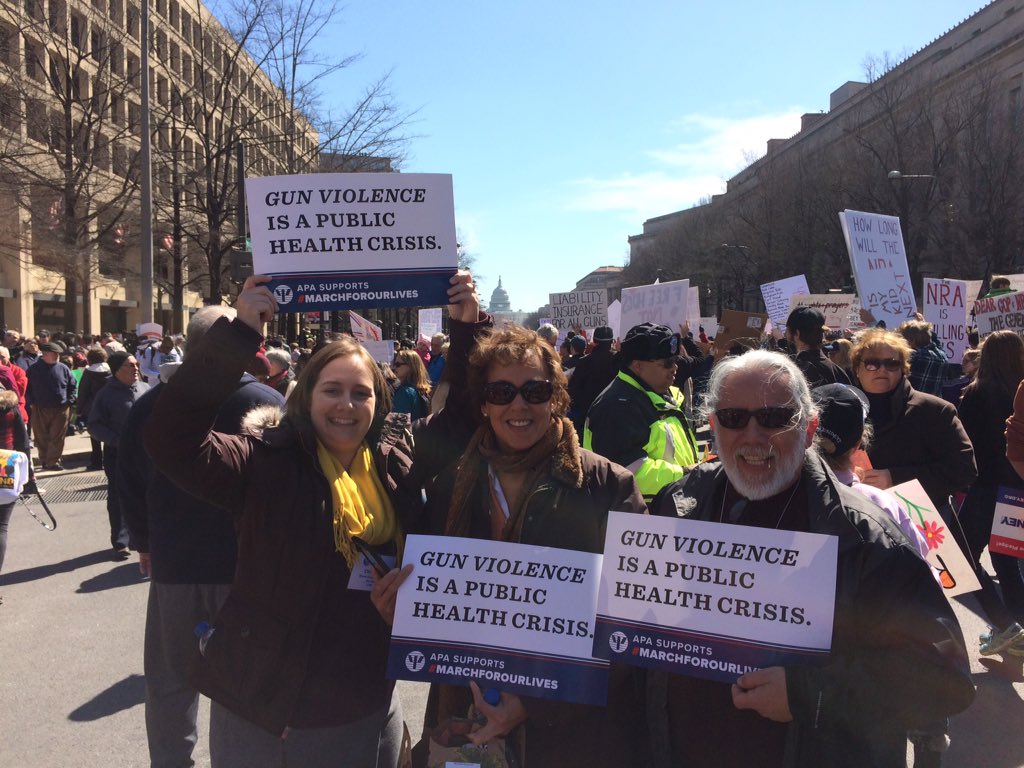 DrShaneSimpson's tweet photo. #MarchForOurLives https://t.co/OQwNS8RpEG