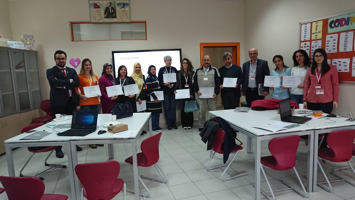 GlAlmali's tweet image. STEM+A Çalıştayımızı başarıyla bitirdik... #STEMgelecektir #Stem #bkegitek @mduranoznacar @ahmetoba2 @kasimugur1 @SencerCorlu @TheUgurSaricam