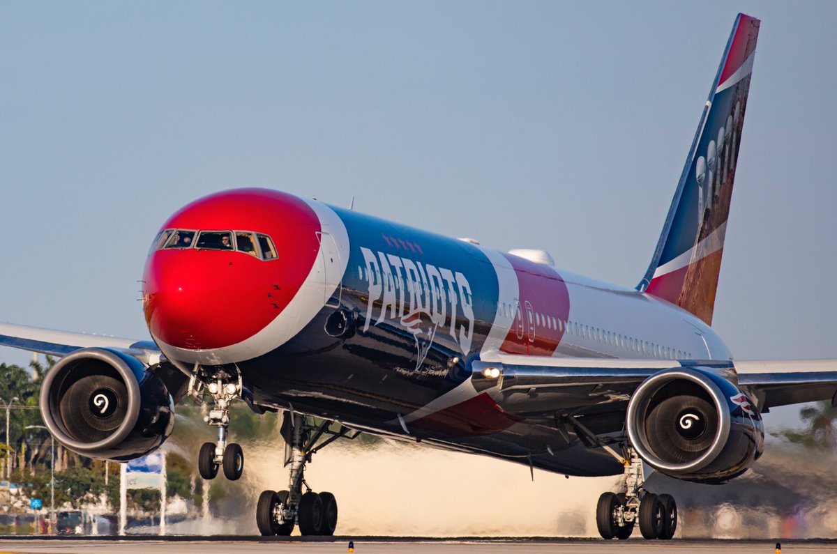 OnlyInBOS's tweet photo. The Patriots loaned its team plane to Marjory Stoneman Douglas High School students and their families traveling to Washington, D.C., for the March For Our Lives rally.

Each seat had a gift and a letter from Robert Kraft in it: https://t.co/P7FafcJl8K https://t.co/efVHHfWKvH