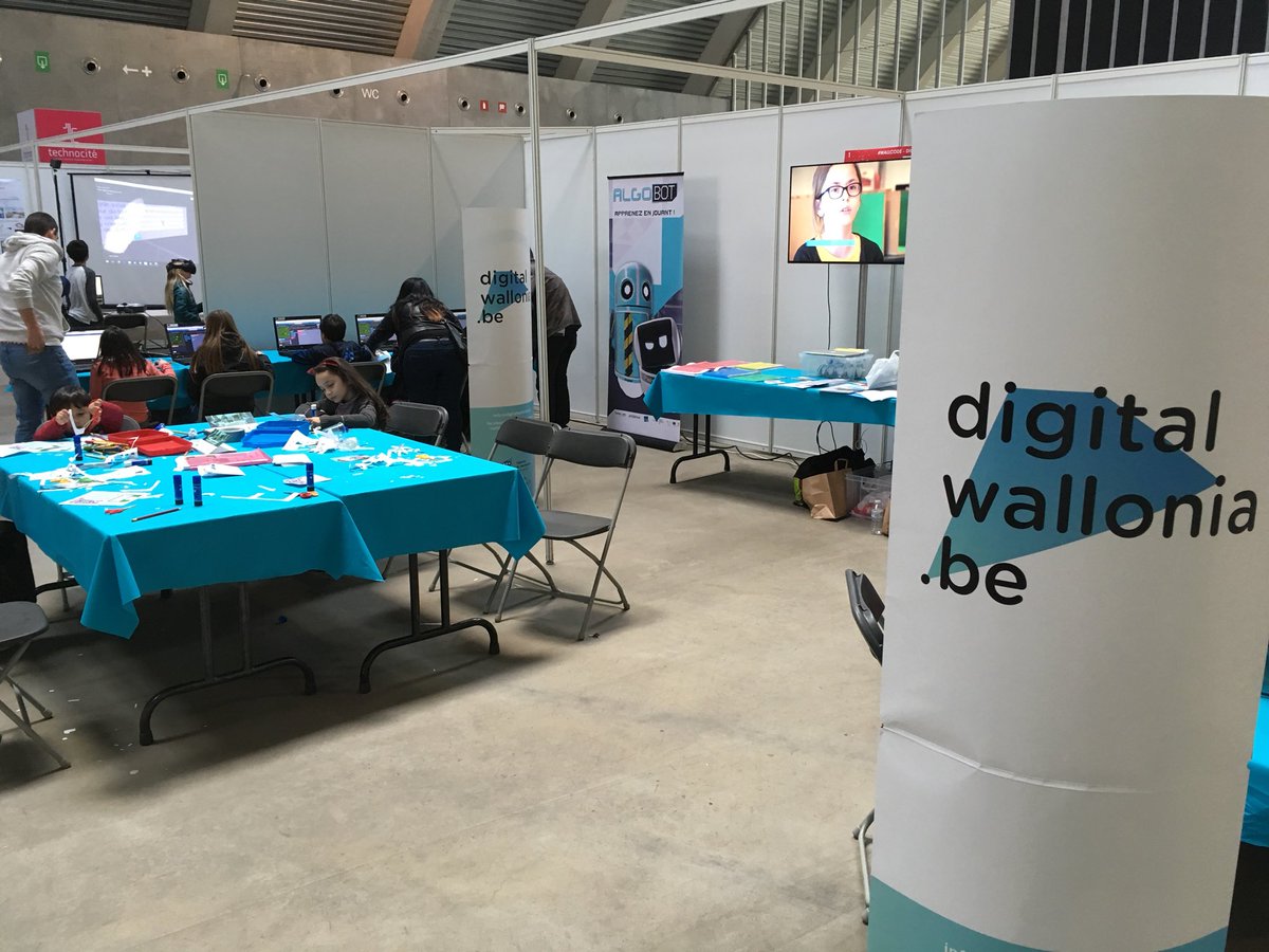 martiiw's tweet image. Le stand @digitalwallonia #WallCode au #PrintempsDesSciences @VilledeMons ce week-end !