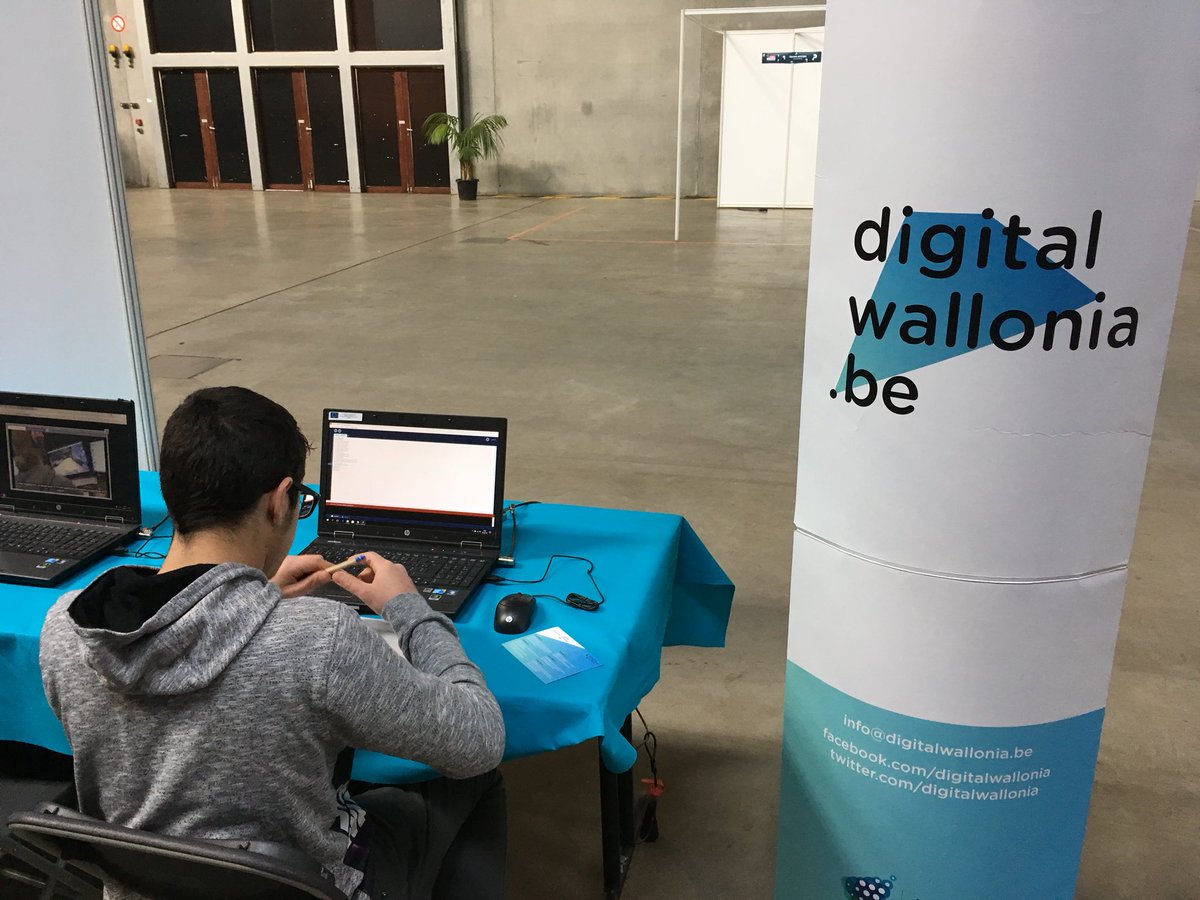 martiiw's tweet image. Le stand @digitalwallonia #WallCode au #PrintempsDesSciences @VilledeMons ce week-end !
