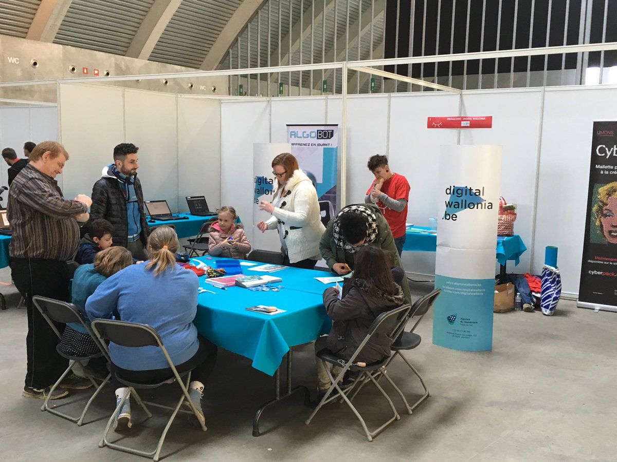 martiiw's tweet image. Le stand @digitalwallonia #WallCode au #PrintempsDesSciences @VilledeMons ce week-end !