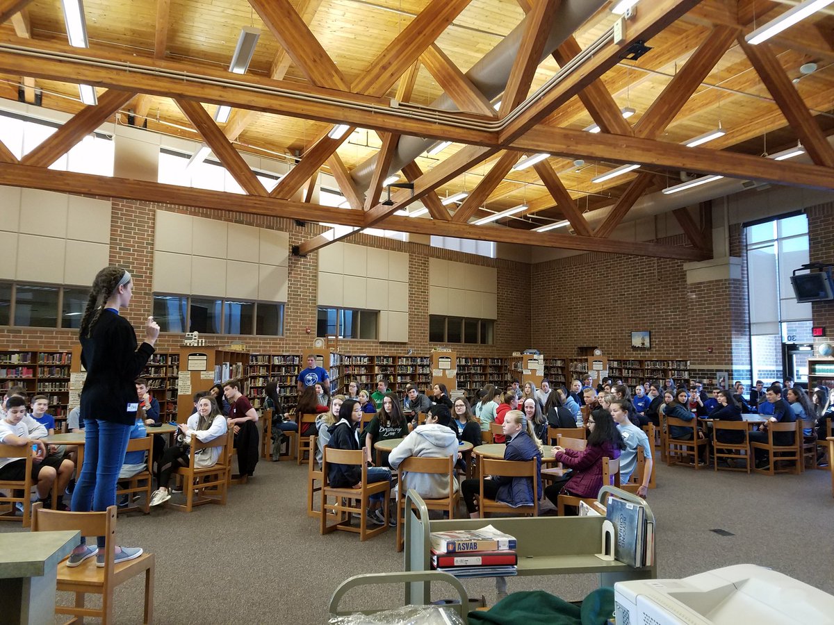 CBTamanendMS's tweet photo. Thank you, @CBSouthHS LINK! Eighty freshmen from @CBUnamiMS and @CBTamanendMS participated in #L2U this morning at South! #CommunityEnergyAction
#ServiceLeadership
#BestWishesSeniors!
#Southside Pride https://t.co/NagDYZwmz9