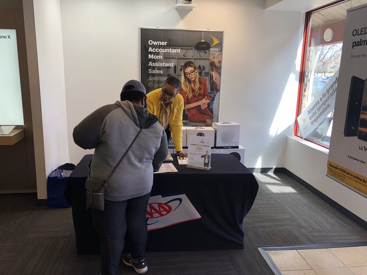 sprintdobbin's tweet photo. @AAAMidAtlantic is in the house! Sprint will pay for your AAA basic membership! #sprintsaturday #sprintworks @Sprint4DMV @rbterp @addessoj https://t.co/LkEixgudOH