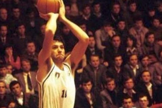 zazoomnews's tweet photo. Basket morto a 60 anni Solfrini: conquisto l’argento olimpico nel 1980 - #Basket #morto #Solfrini: #conquisto https://t.co/DPVsAmq8rM https://t.co/3wjloXsqJu