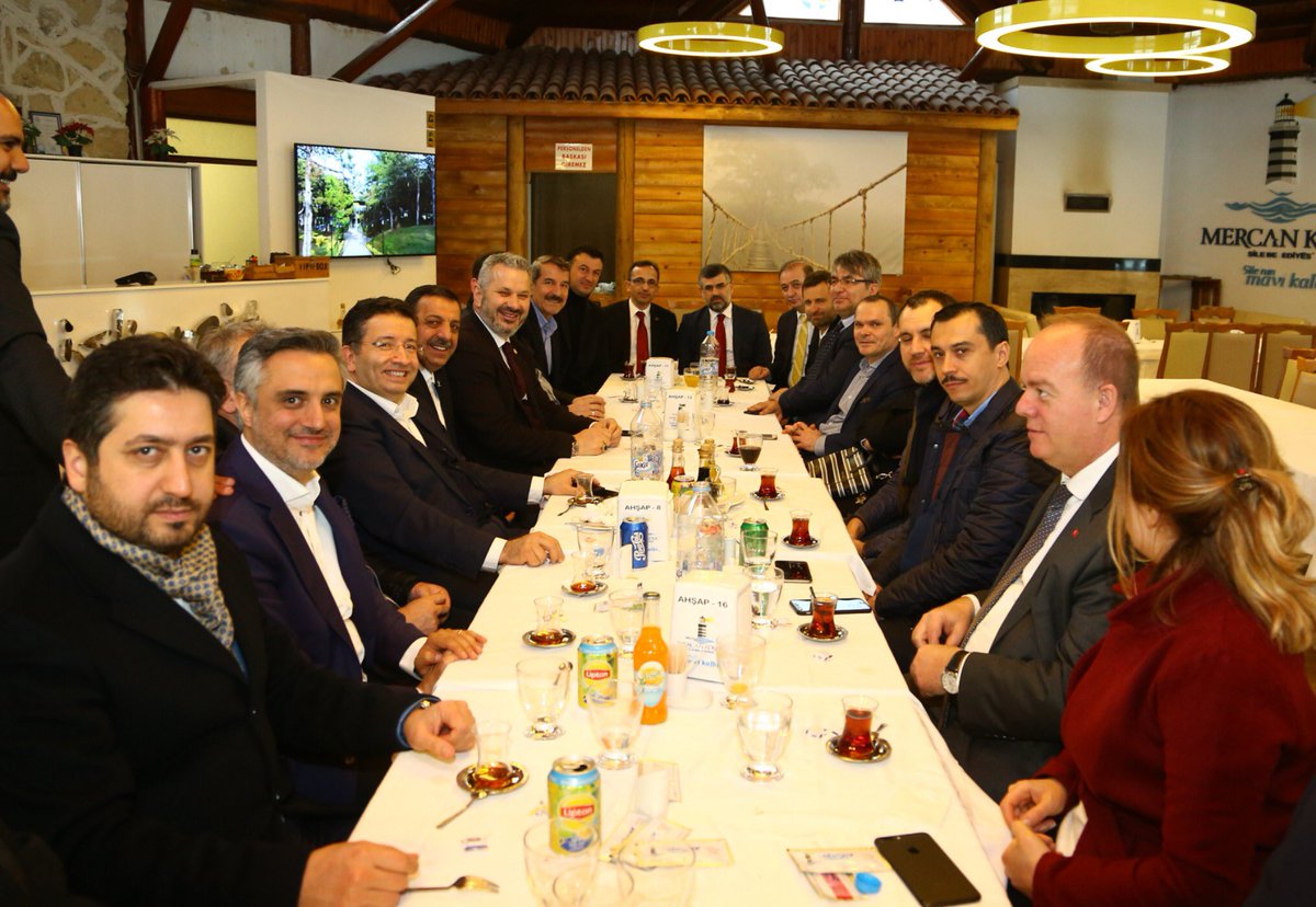 Keskin_Huseyin's tweet photo. Ak Parti Şile 6.Olağan İlçe Kongresine katıldık.Güven tazeleyen İlçe Başkanımız İlhan Ocaklı Bey'e ve yeni Ekibine başarı diledik.Kongre sonrası ev sahipliği yapan Belediye Başkanımız Can Tabakoğlu Bey'e teşekkür ederiz..7 https://t.co/1acO238GEz