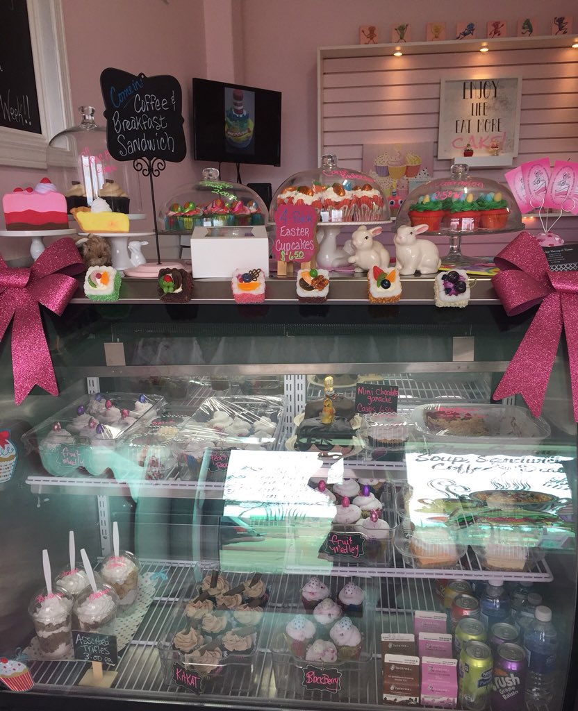 cakebreakmedhat's tweet photo. Open 10-4  we have breakfast and at noon ,lunch  carrot ginger  soup  , ham and cheese  sandwiches .Lots of cupcakes stop in !! #easter  #downtown # cupcakes #lunch #breakfast https://t.co/ATKugqhiMN
