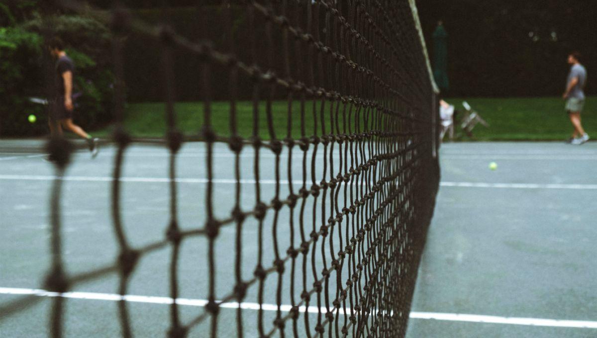 Slatefr On Twitter Le Tennis Professionnel Au Bord Du - 