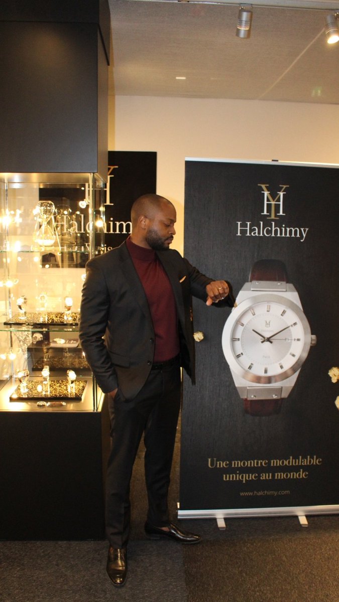 halchimy's tweet photo. #Baselworld2018
Transformez votre vie en or, soyez en Halchimy avec votre temps. 

Profitez de notre présence au salon mondial de l'horlogerie, sur le stand W33 hall 1.1, pour découvrir nos montres modulables au design unique !

#Halchimy #France #Montres #Watches #Horlogerie https://t.co/lBUNIcmJDb
