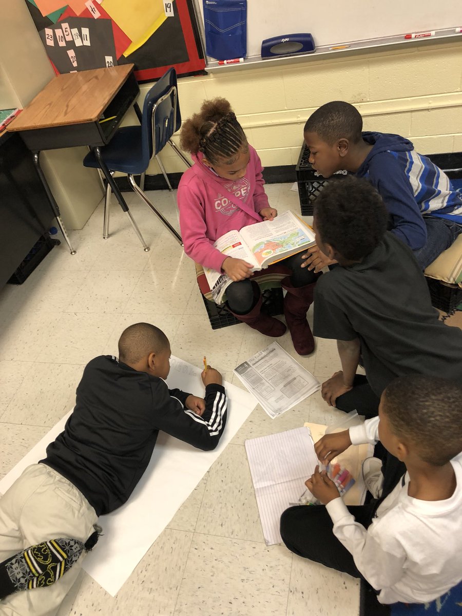 AAGreatness's tweet photo. Students who work together learn together! 5th grade scholars! #groupwork #Project2020 @ChiTownEdu @BethuneES https://t.co/AOxRoaFBVt
