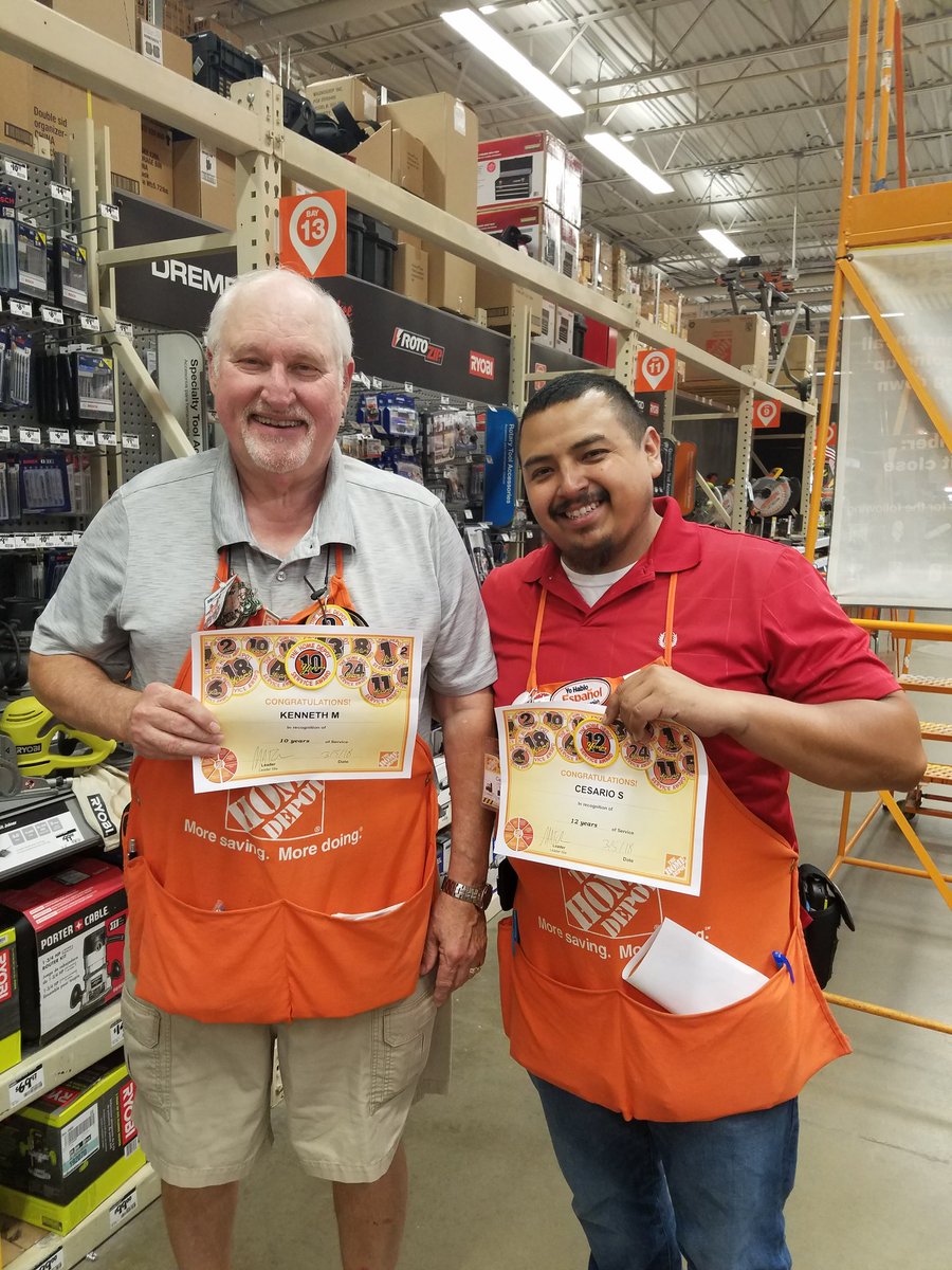 dduwood's tweet photo. Celebrating anniversaries. Ken 10 years and Cesar 12! @stevejohnsonhd @BryanKaeser #SkillmanStrong https://t.co/w3v1A88q87