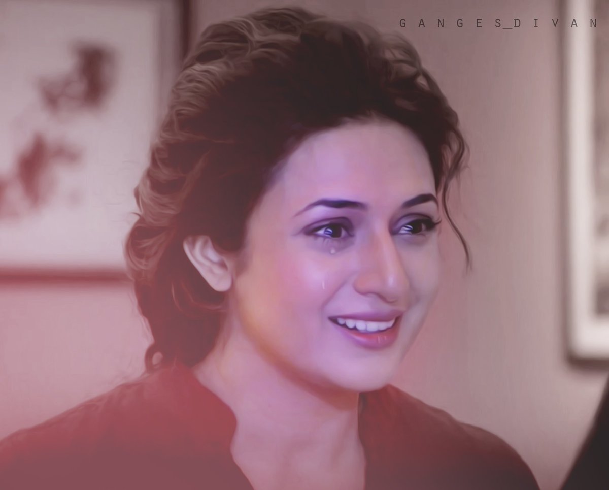 ganges_divan's tweet photo. Smiles captured 😍
I usually love her smile, but what I love the most is when she smiles and her eyes are teary ❤ It depicts a lot and screams how such a talented actress she is 😍

@Divyanka_T 

#Ishita #YHM https://t.co/CJC45v0TpS