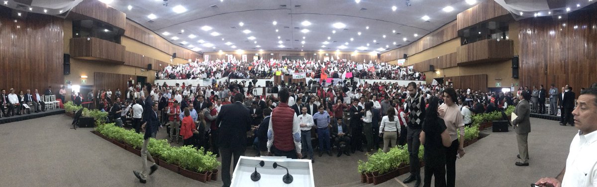 faustofoyo's tweet photo. Todo listo! Bienvenido @ppcalzada a la Dirigencia Nacional del @MT_Nacional! https://t.co/xpBsaDkpsp