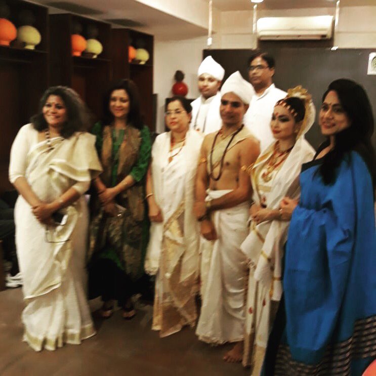 GeetimaK's tweet photo. An evening of Sattriya Dances. #Sattriya #Dance #DancingMonks https://t.co/6WnuEn8zxV