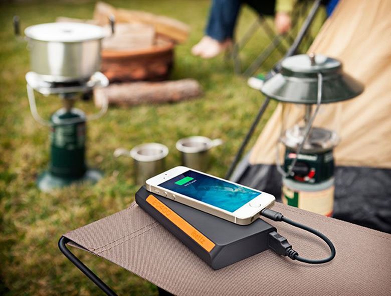 deleononline's tweet photo. Whether For At Home, The Office Or Ourtdoors, Check Out This List Of Great Portable Battery Packs! https://t.co/yG0aJV2gfW #Deleon #Electronics https://t.co/ZsSpoteAUW