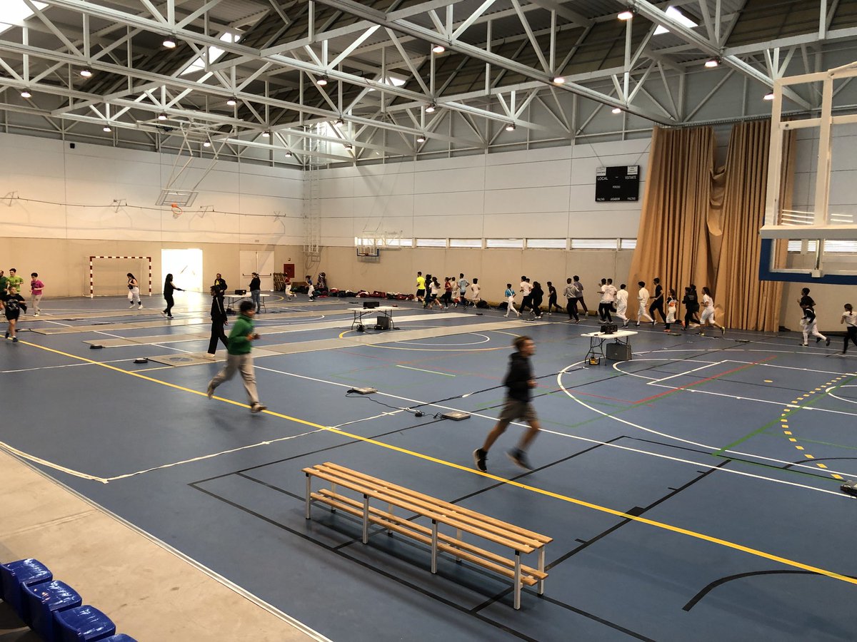 EsgrimaMaracena's tweet photo. Primera sesión de entreno #concentraciónfae2k18
#fencing #esgrima #scherma #escrime #esgrimaandaluza #cemgr https://t.co/oNuzNJB8L2