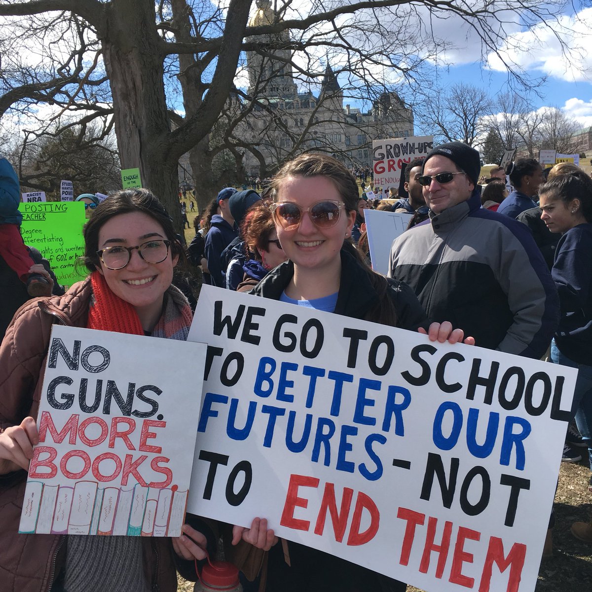 DocConner13's tweet image. I am proud of the Middletown High School students for being a part of a coalition that is geninue and sincere. They are ensuring their voice is a part of change. Engagement through empowerment—amazing display of leadership. 
#Humbled
#StudentDriven
#LearnToChangeTheWorld