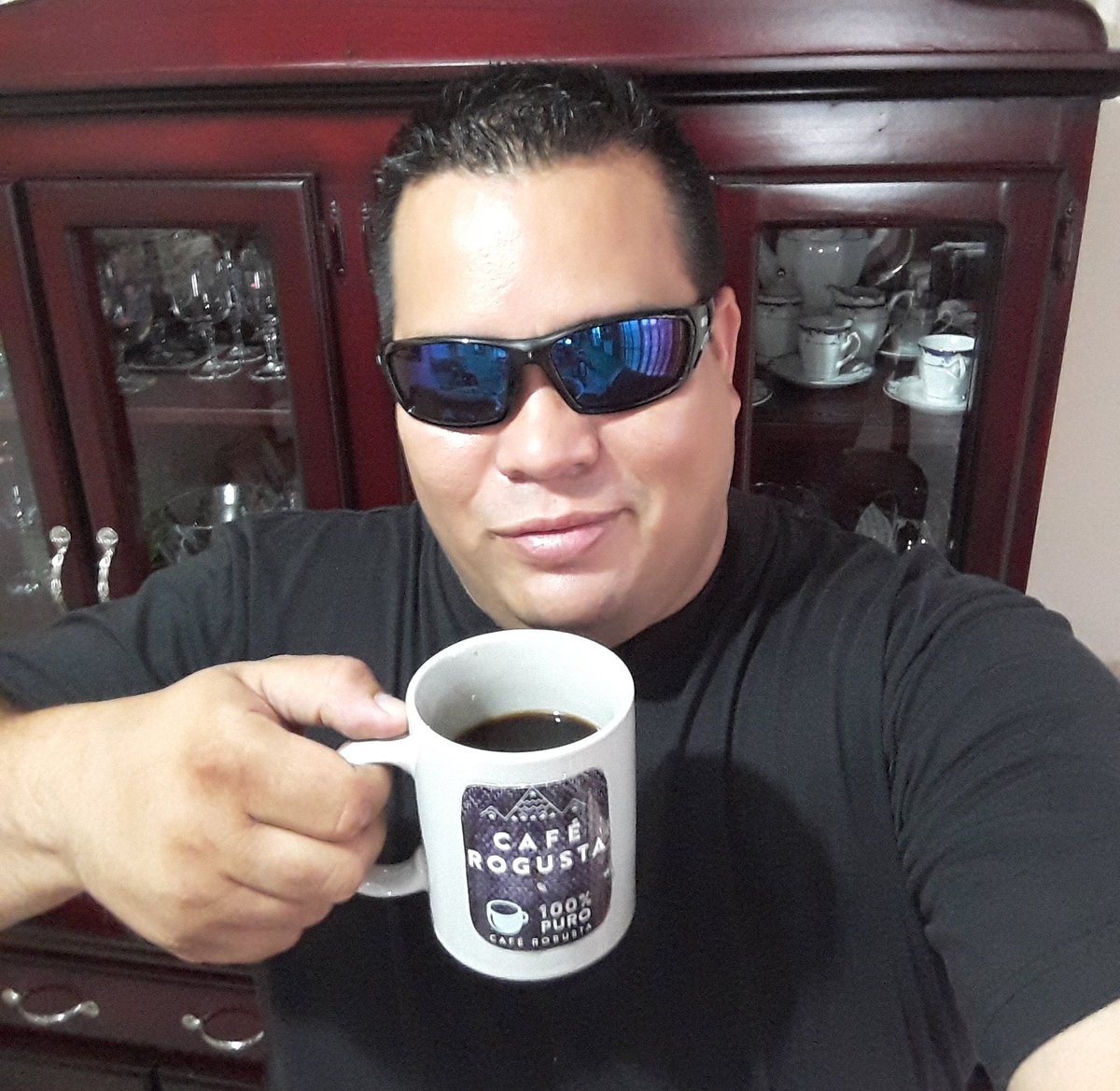 DAVID_COM_PA's tweet photo. CONTINUO CON @caferogusta ☕ BUENO EL CAFECITO DE MI TIERRA COCLESANA 👌.COM.PA #caferogusta #CoffeeLover #cafe #chiguiriarriba #SanMiguel #coffe #sabor #pureza #cocle https://t.co/9taByYEG8W